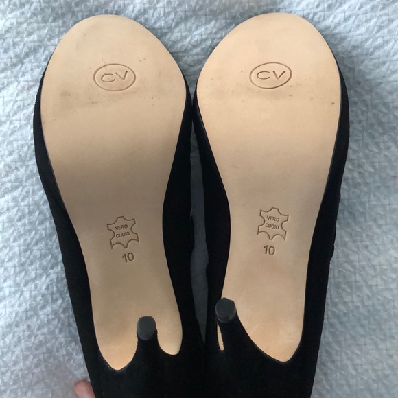 Cynthia Vincent Black Suede Heels - NWOT - Picture 3 of 8